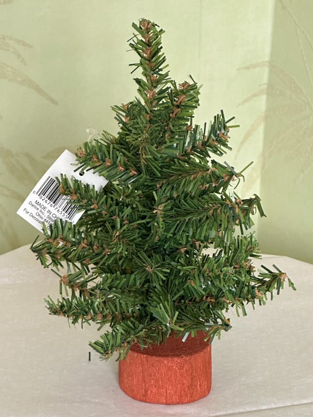 DARICE 8" FAUX CANADIAN PINE TREES W/WOOD BASES:NWT SET OF 3